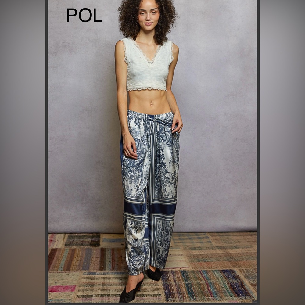 BP217-1💙NEW! POL Women's Navy and White Wide Leg Pants